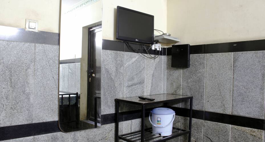 Naidamma Hotel, Visakhapatnam 5